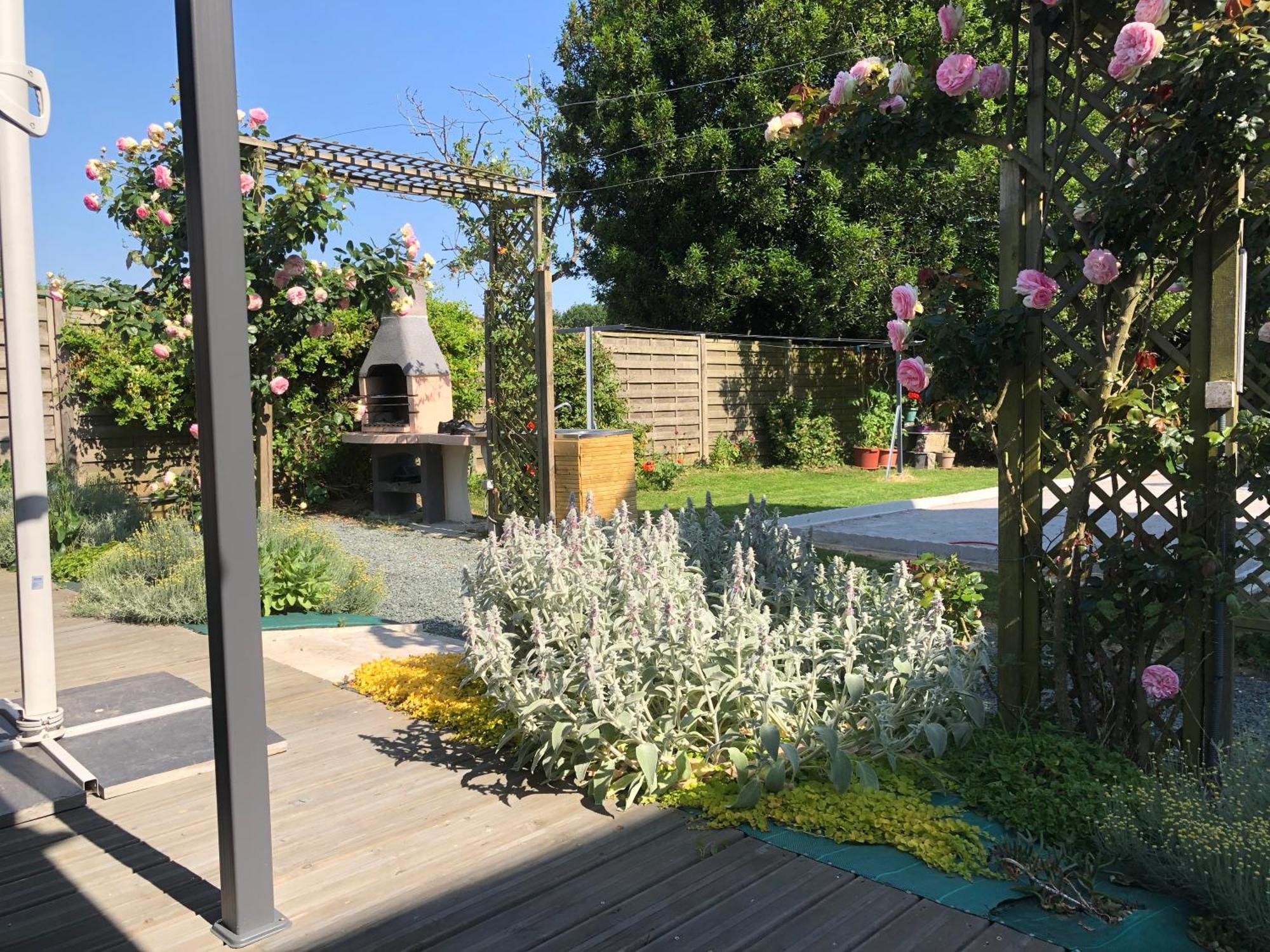 Les Hortensias Grand-Fougeray Bagian luar foto